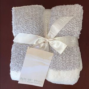 Barefoot Dreams CozyChic striped throw 45x60